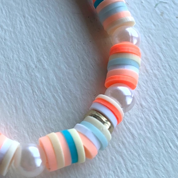 Bohemian clay bead braclet colorful stretch gold tone rings white pearls - Picture 3 of 11